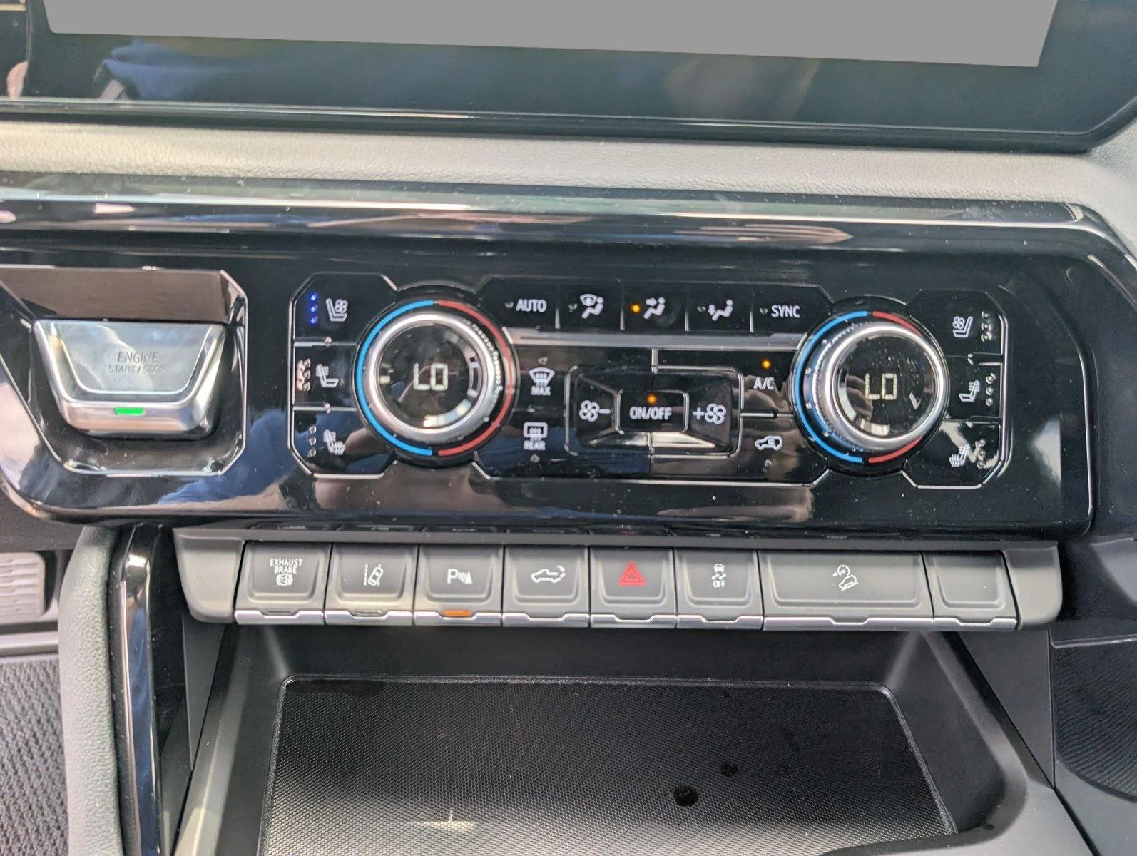 New 2026 Sterling Metallic GMC AT4 image 22