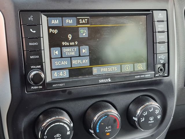 Used 2014 White Jeep Latitude image 16