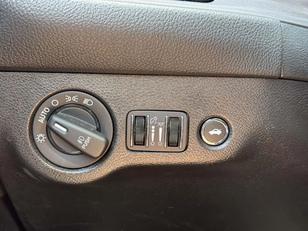 Used 2023 White Dodge R/T Scat Pack image 25