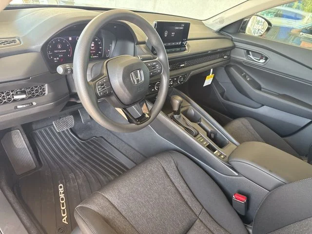 2025 Honda Accord SE - Photo 28