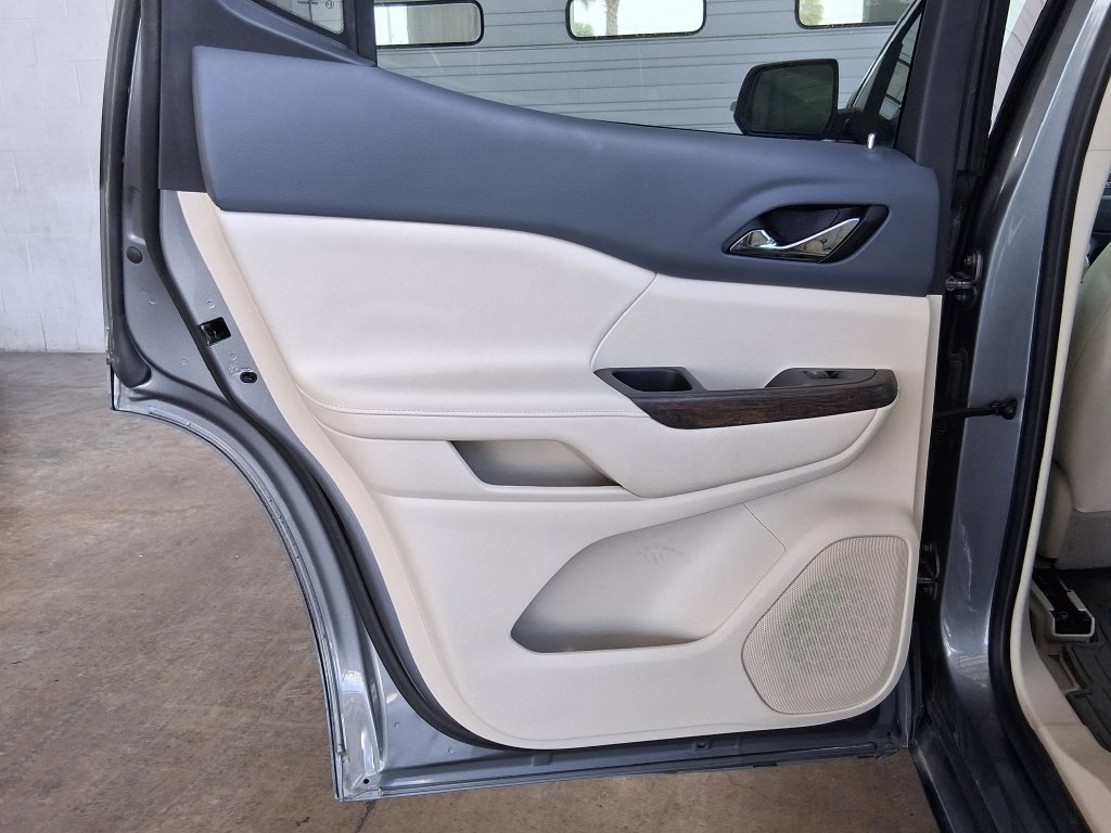 Used 2021 SATIN STEEL METALLIC GMC Denali image 21