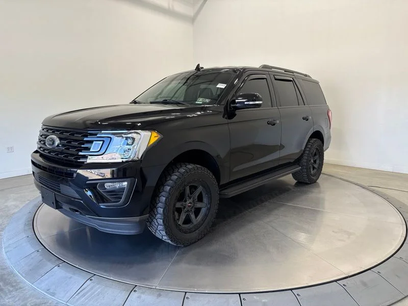 Used 2021 Black Ford XLT image 3