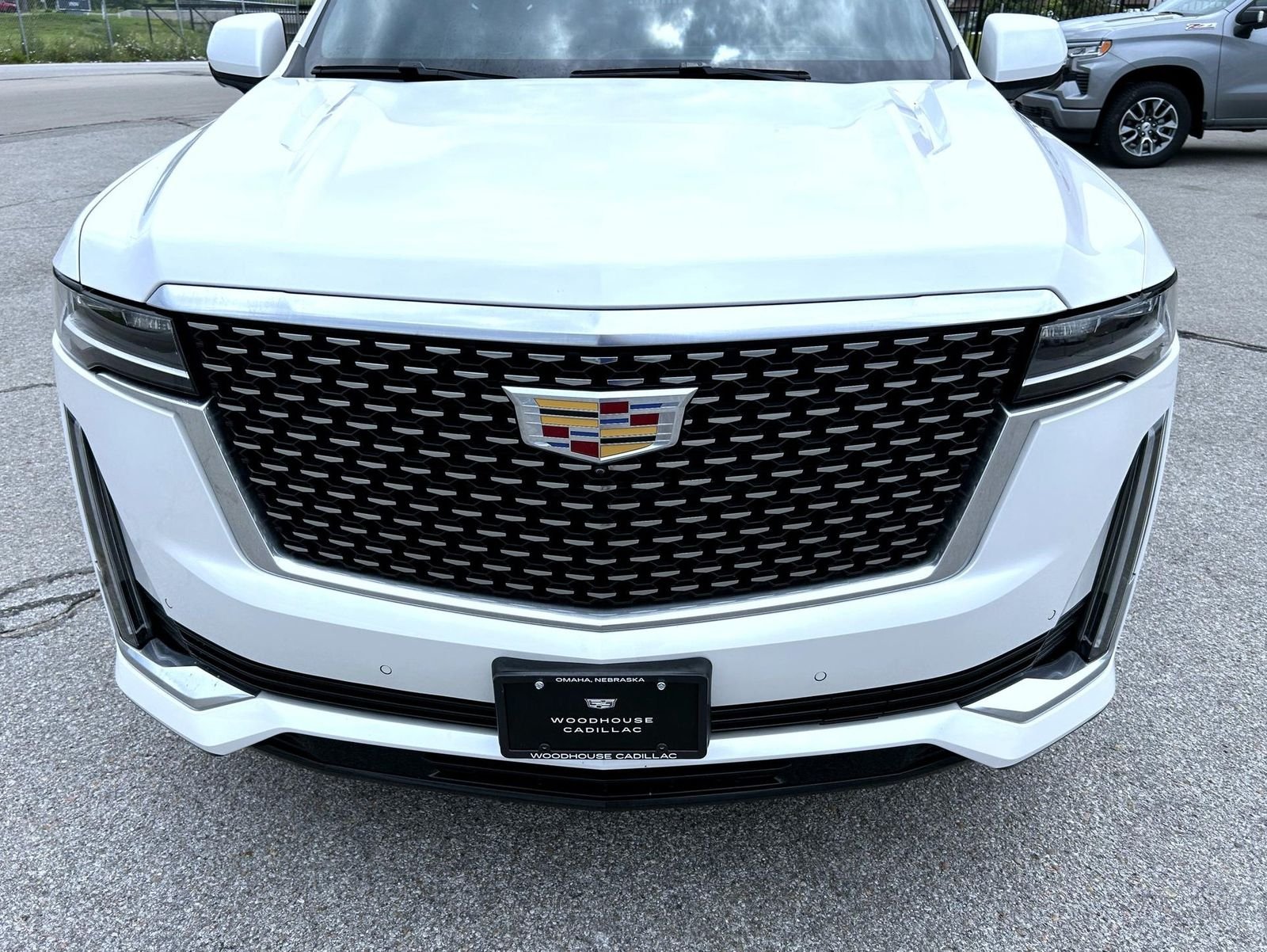 Used 2021 White Cadillac Premium Luxury image 9