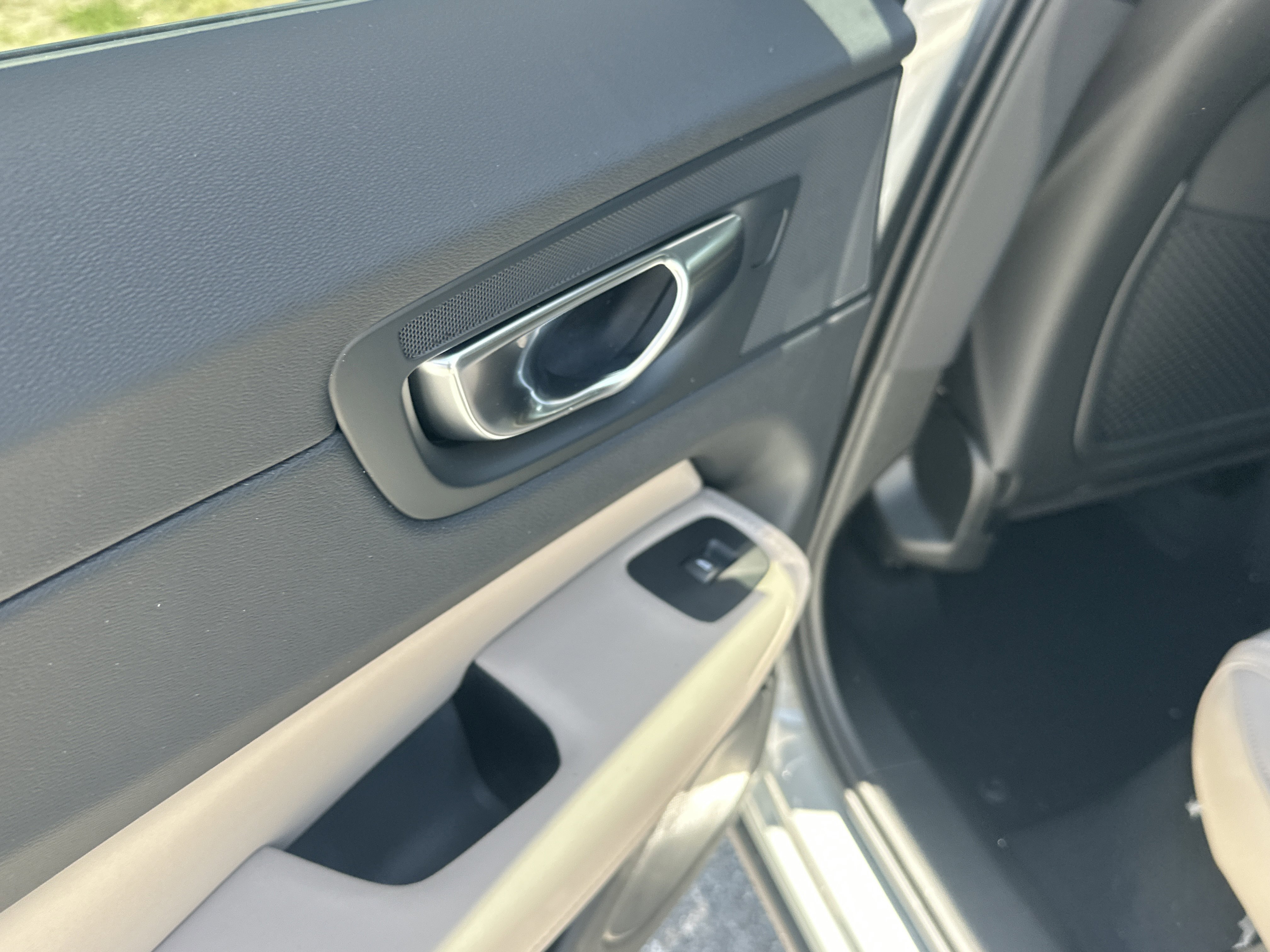 New 2026 Vapour Grey Volvo Plus image 7