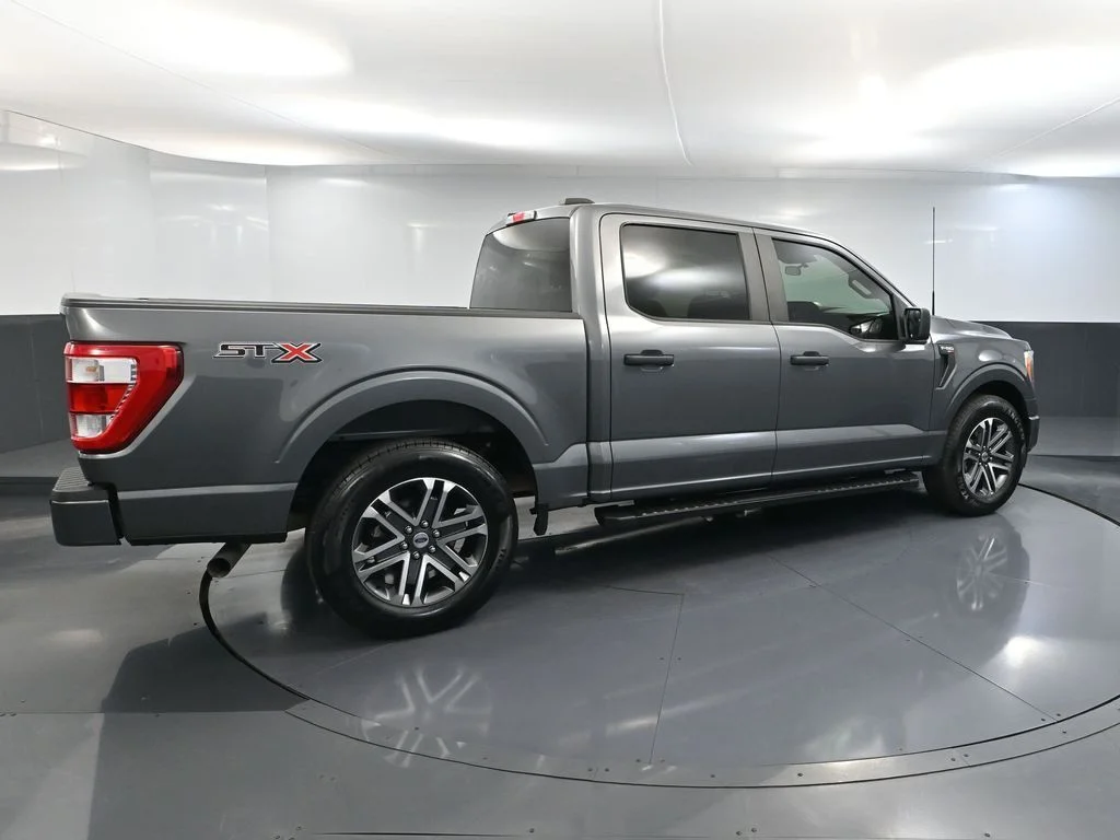 Used 2021 Gray Ford XL image 6