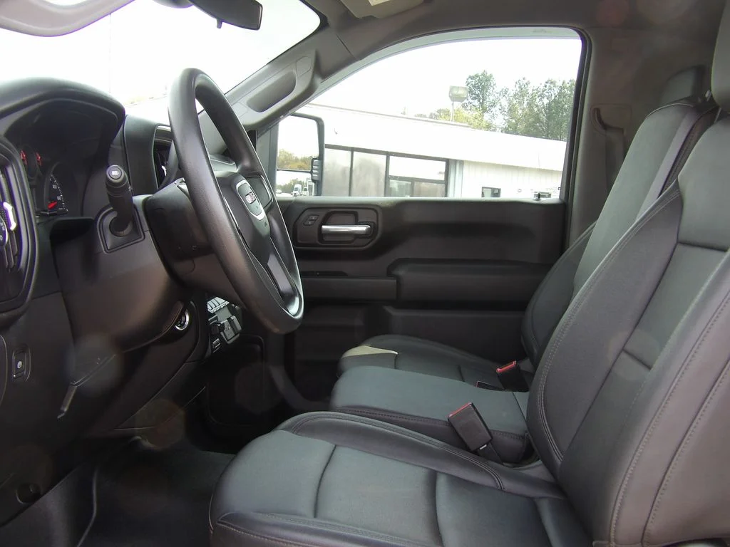 2024 GMC Sierra 3500HD Pro - Photo 19