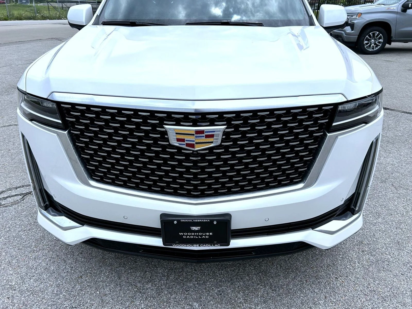 Used 2021 White Cadillac Premium Luxury image 9