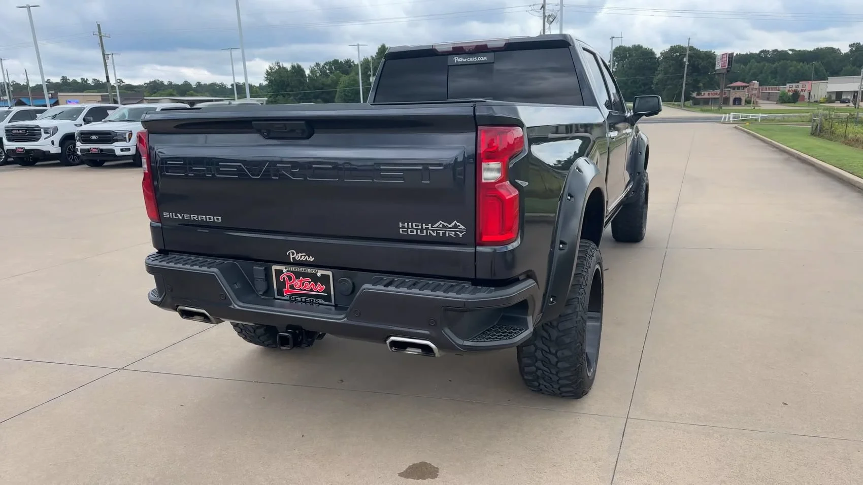 Used 2023 Dark Ash Metallic Chevrolet High Country image 8