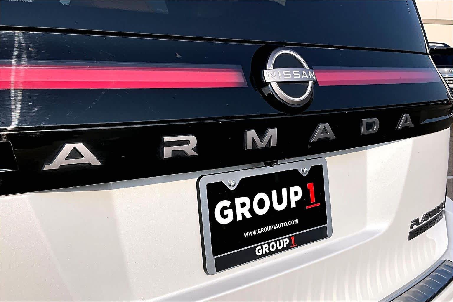 Used 2025 Everest White Pearl Tricoat Nissan Platinum Reserve image 29