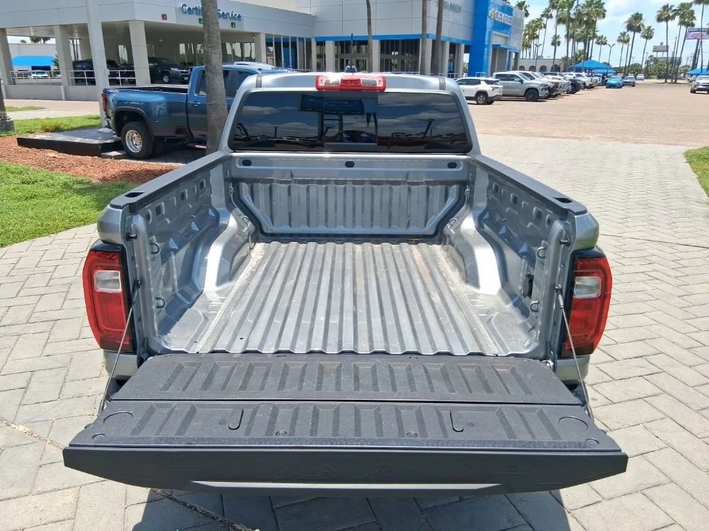Used 2024 Sterling Metallic GMC AT4 image 8