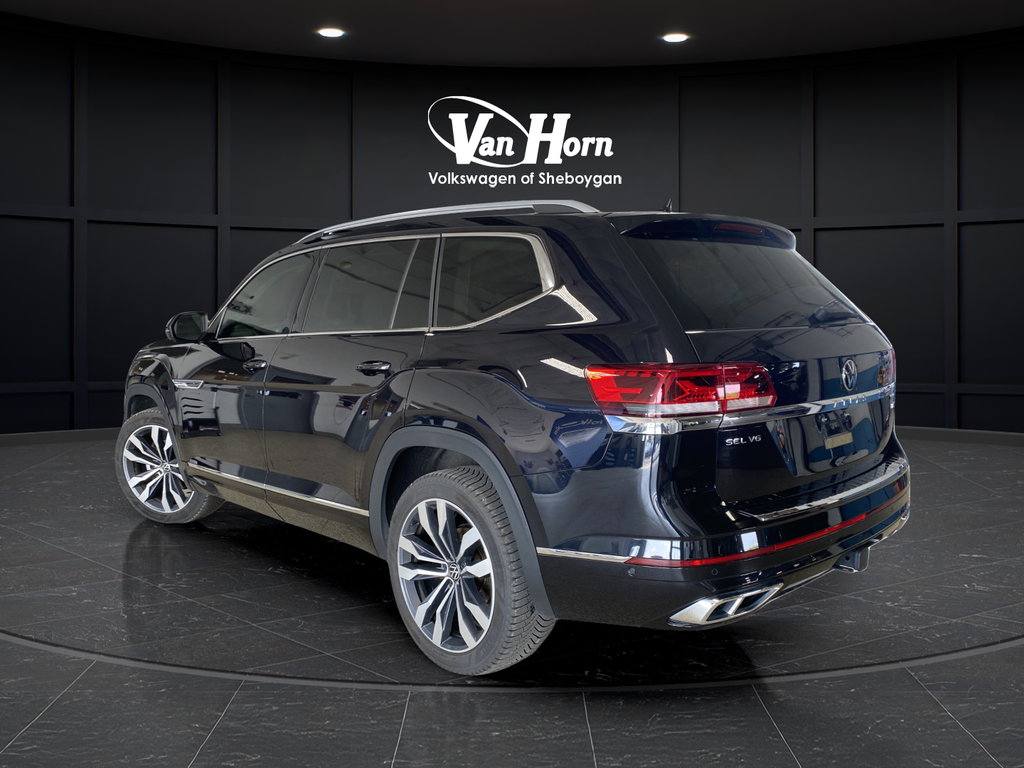 Used 2022 Black Volkswagen 3.6L V6 SEL Premium R-Line image 5