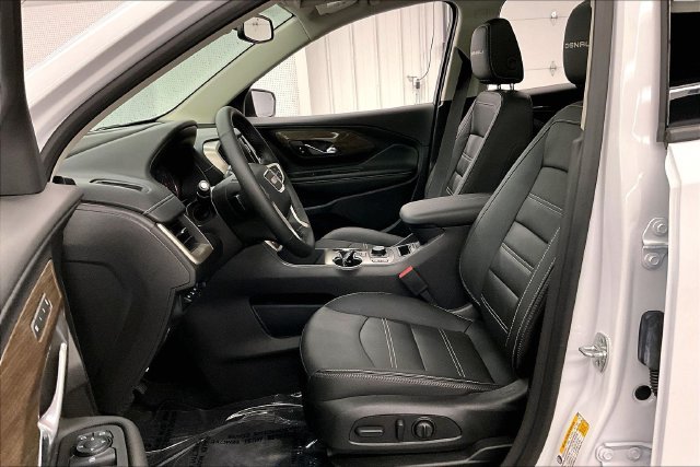 Used 2024 Summit White GMC Denali image 24
