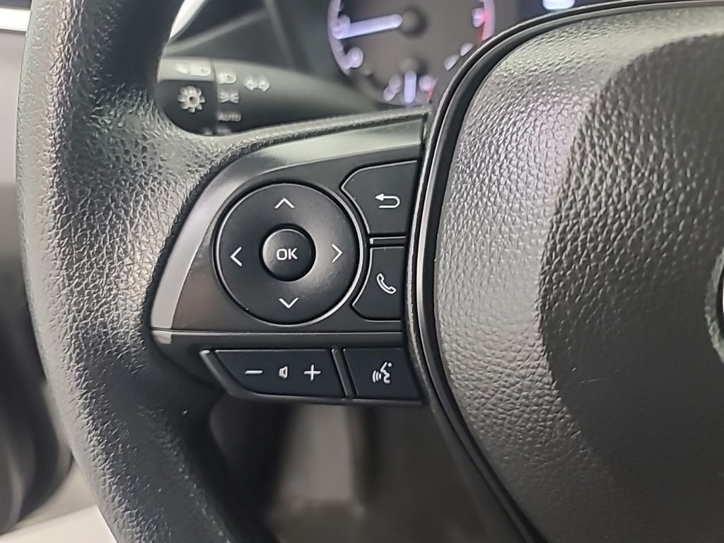 2025 Toyota Corolla LE - Photo 28