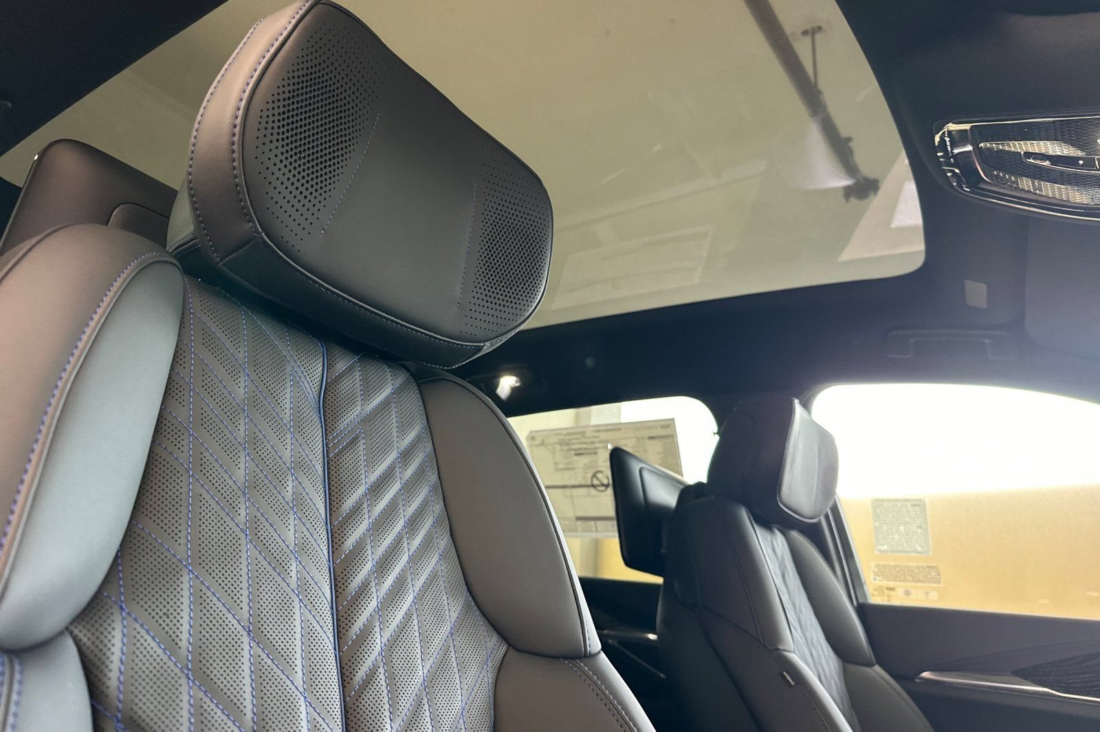 2025 Cadillac Escalade IQ Sport 1 - Photo 17