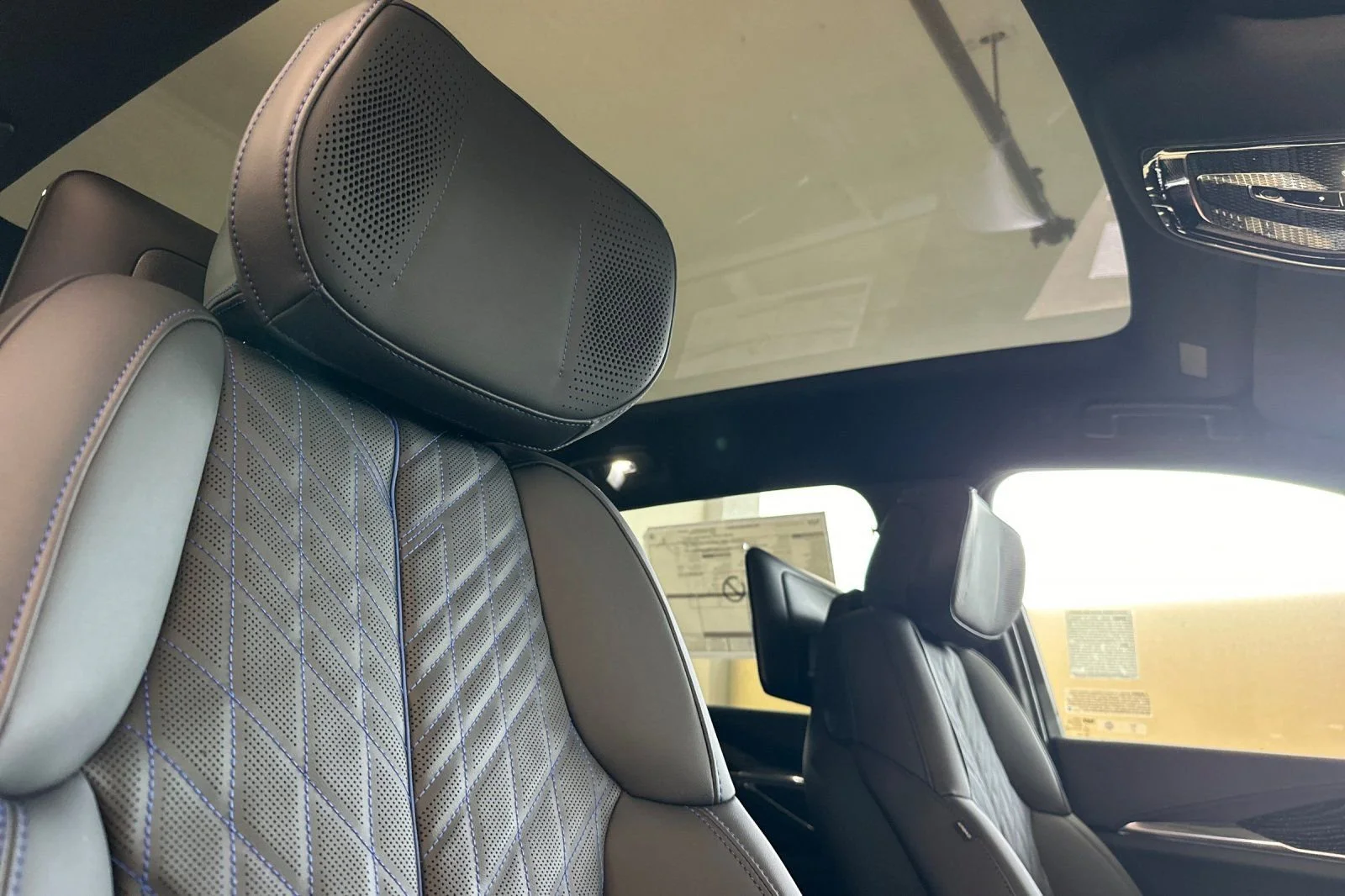 2025 Cadillac Escalade IQ Sport 1 - Photo 17