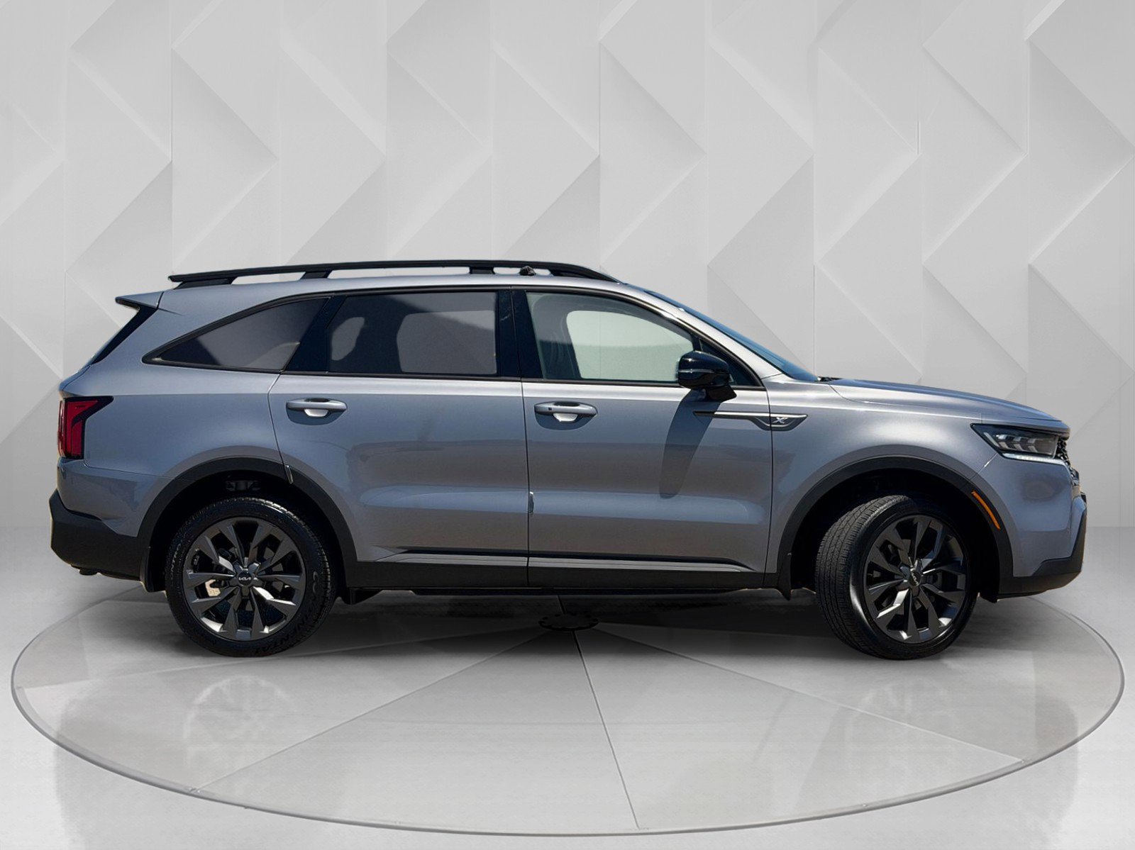 Used 2022 Everlasting Silver Kia X-Line SX Prestige image 7