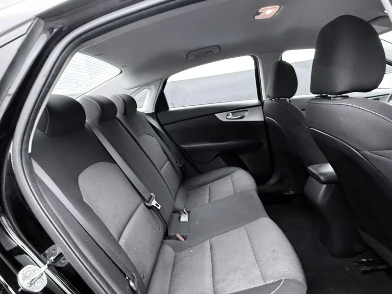 Used 2023  Kia LXS Sedan 4D image 26