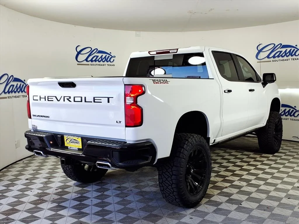 New 2026 Summit White Chevrolet LT Trail Boss image 25