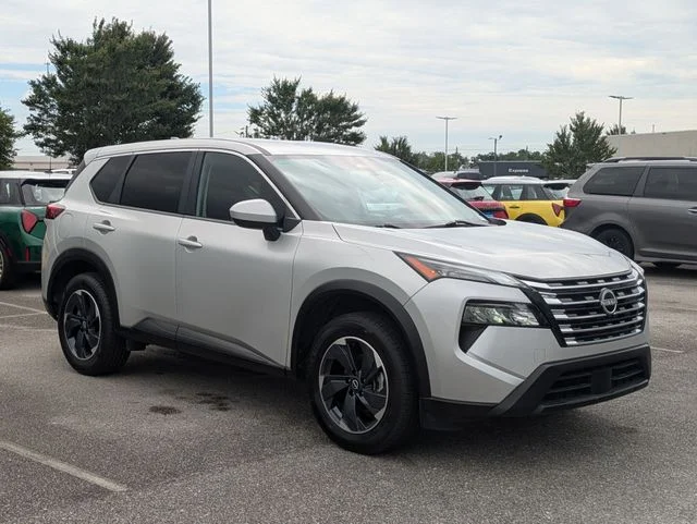 Used 2024 Silver Nissan SV image 7