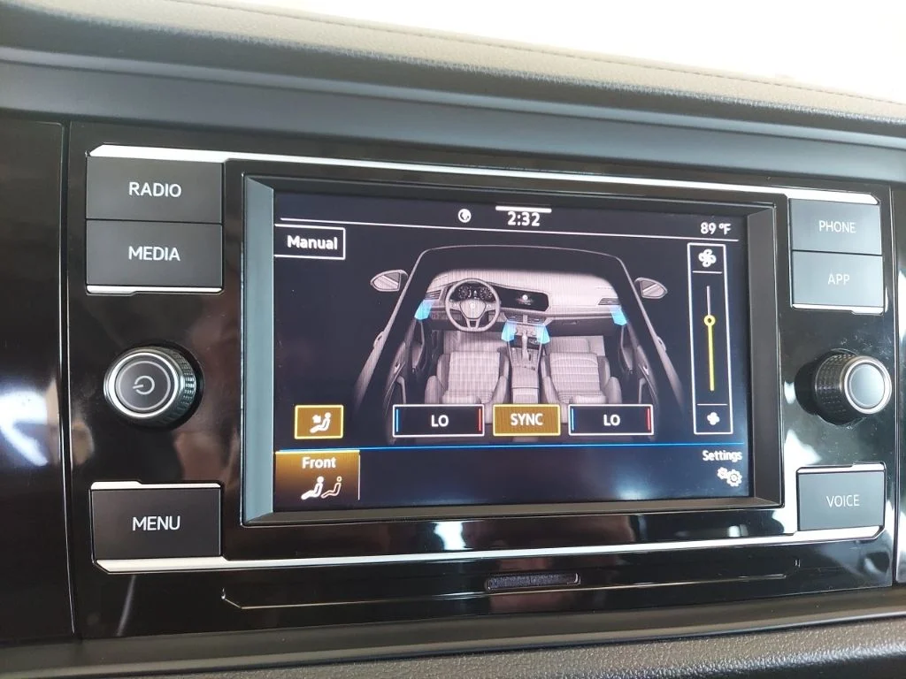 Used 2024 Gray Volkswagen 1.5T SE image 24