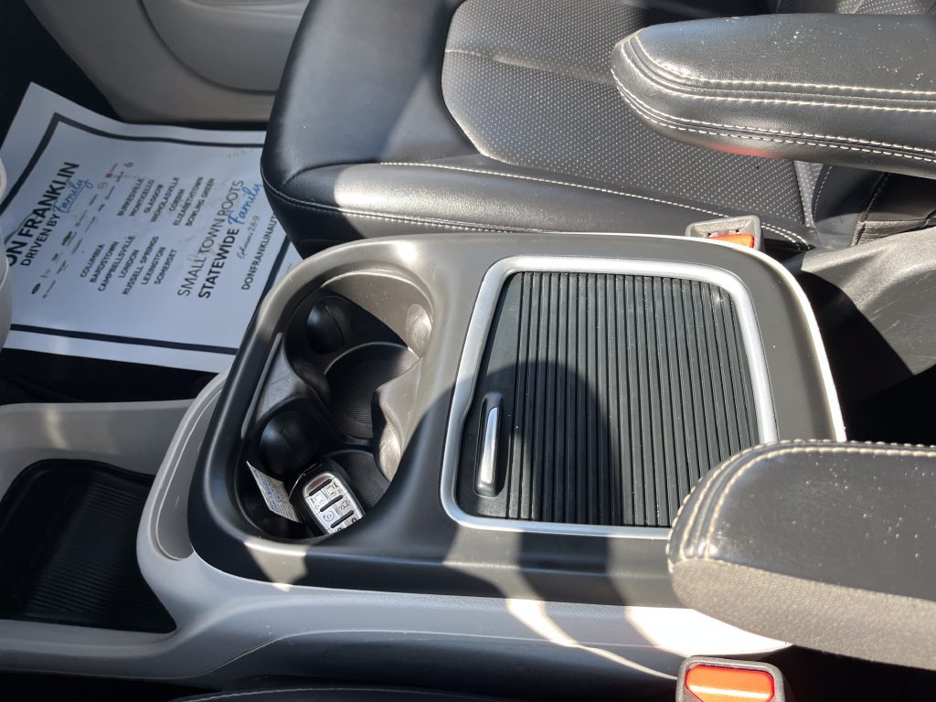 Used 2024 Silver Chrysler Touring L image 20