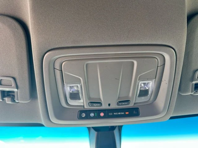Used 2020 Gray Chevrolet Custom image 40