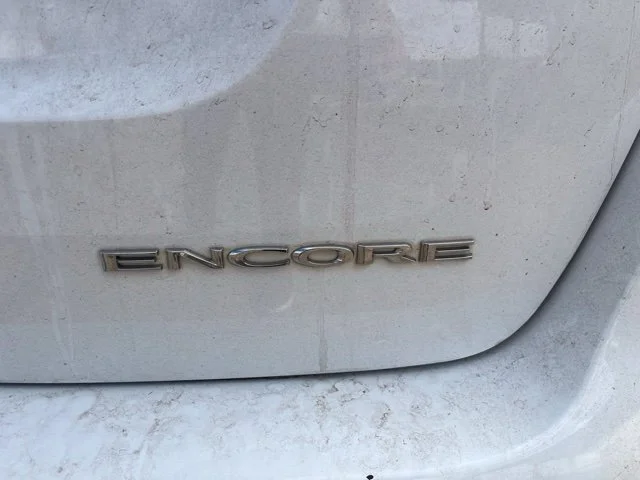 Used 2019 White Buick Preferred image 5