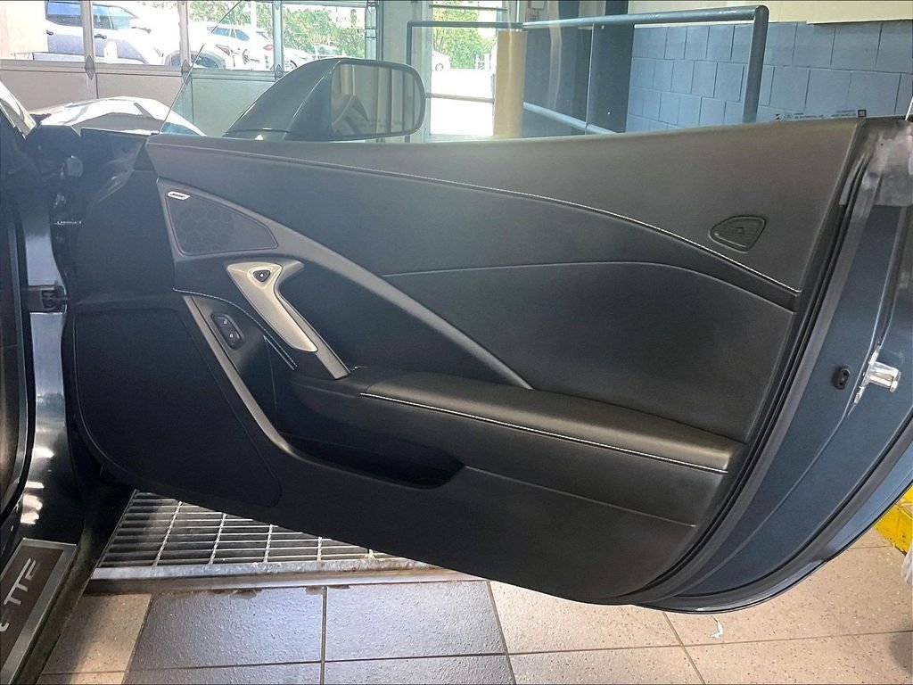 Used 2019 Gray Chevrolet Stingray image 12