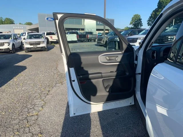 Used 2021 White Ford Big Bend image 22