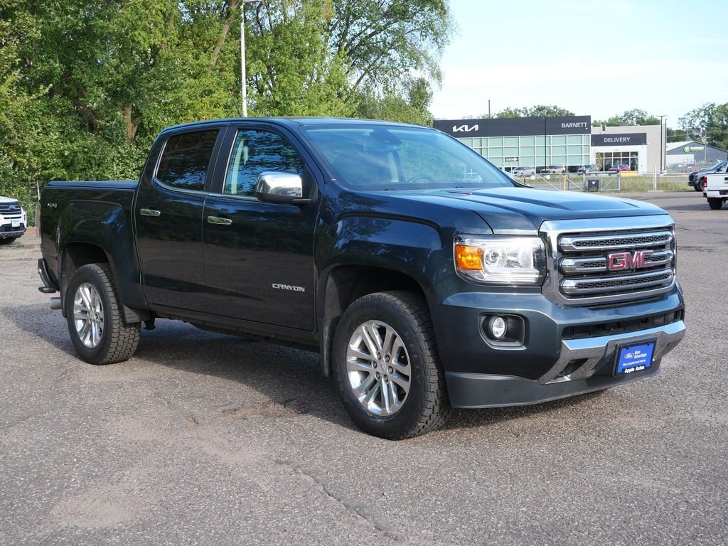 Used 2017 Gray GMC SLT image 1