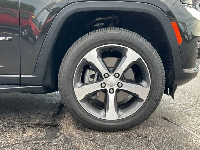 Used 2023 Gray Jeep Limited image 16