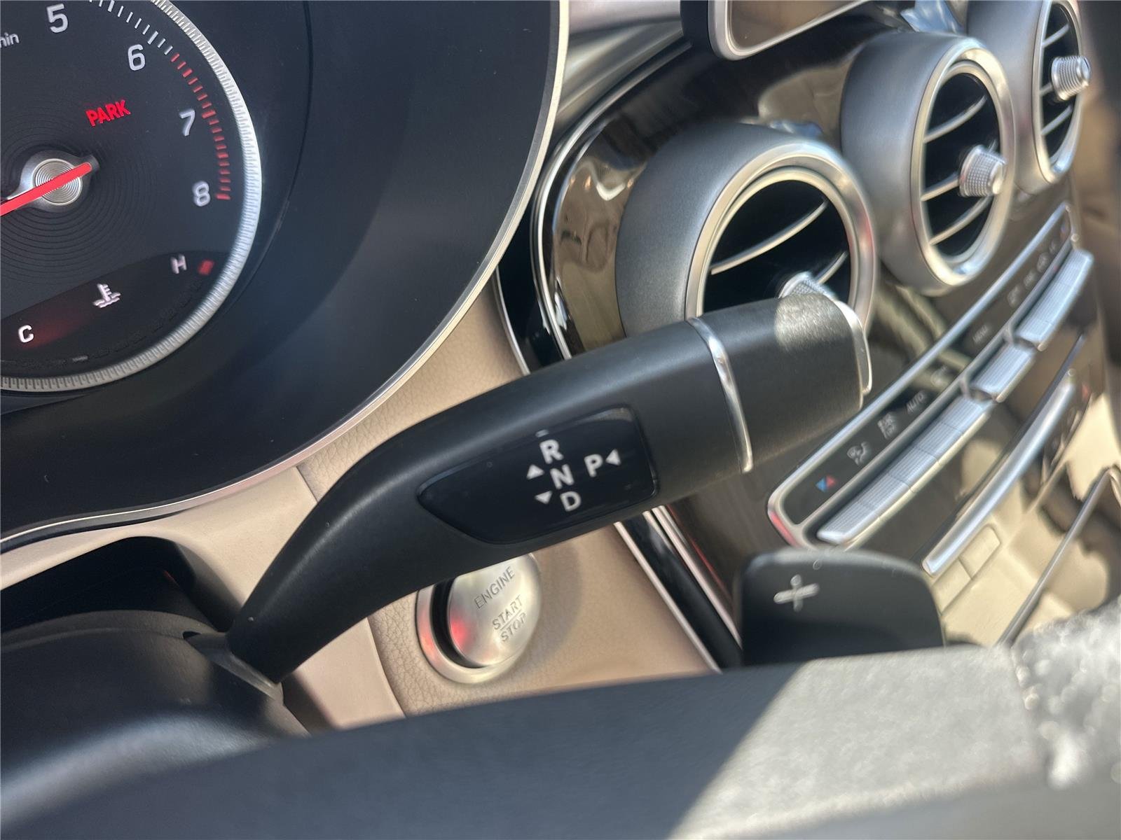 Used 2019 Polar White Mercedes-Benz GLC 300 image 14