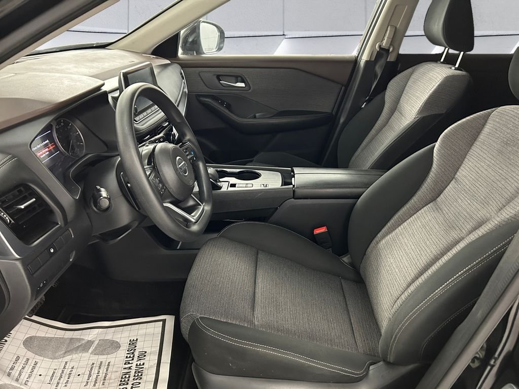 Used 2021 Black Nissan SV image 7