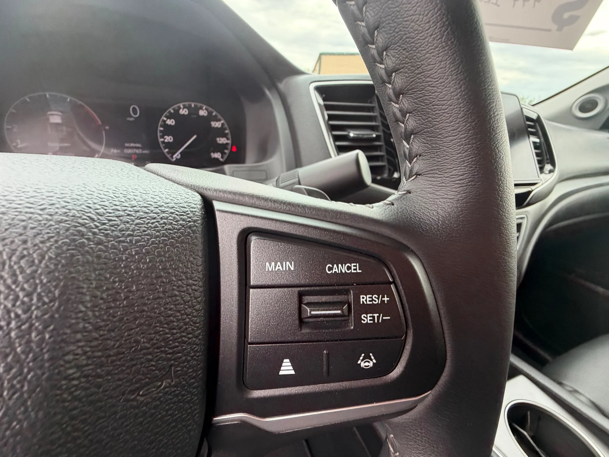 Used 2026 Sonic Gray Pearl Honda RTL image 22