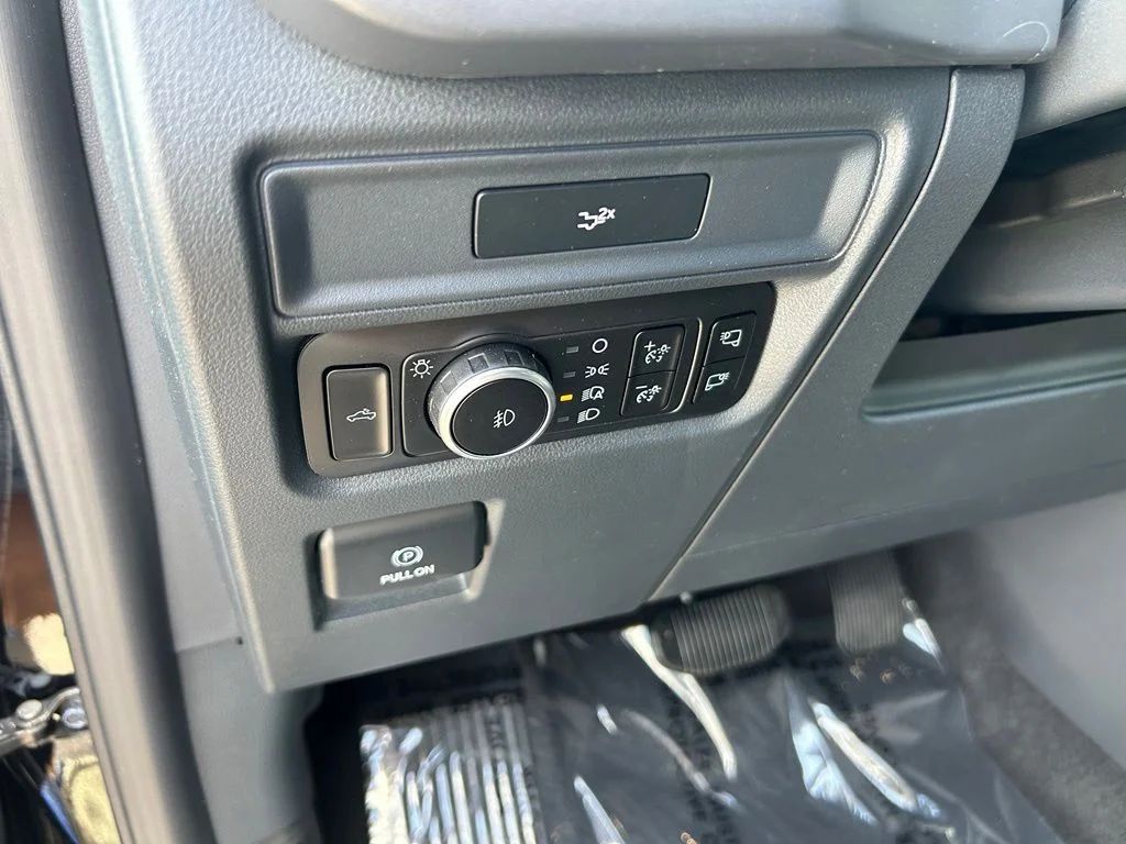 New 2026 Black Ford XLT image 19