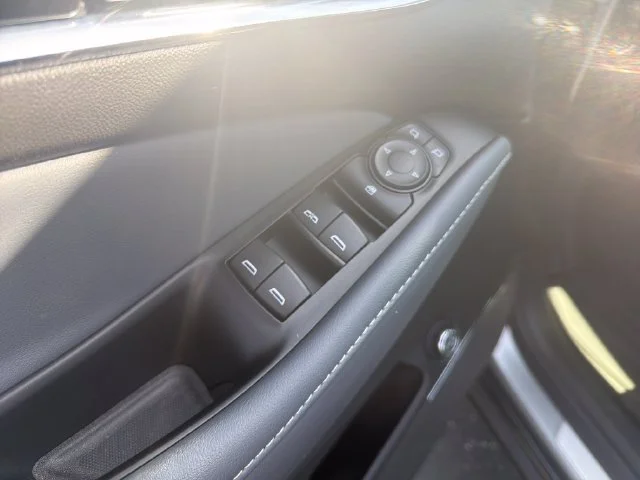 Used 2023 Includes Pitch Dark Night lower exterior accent color.) Buick Essence image 13