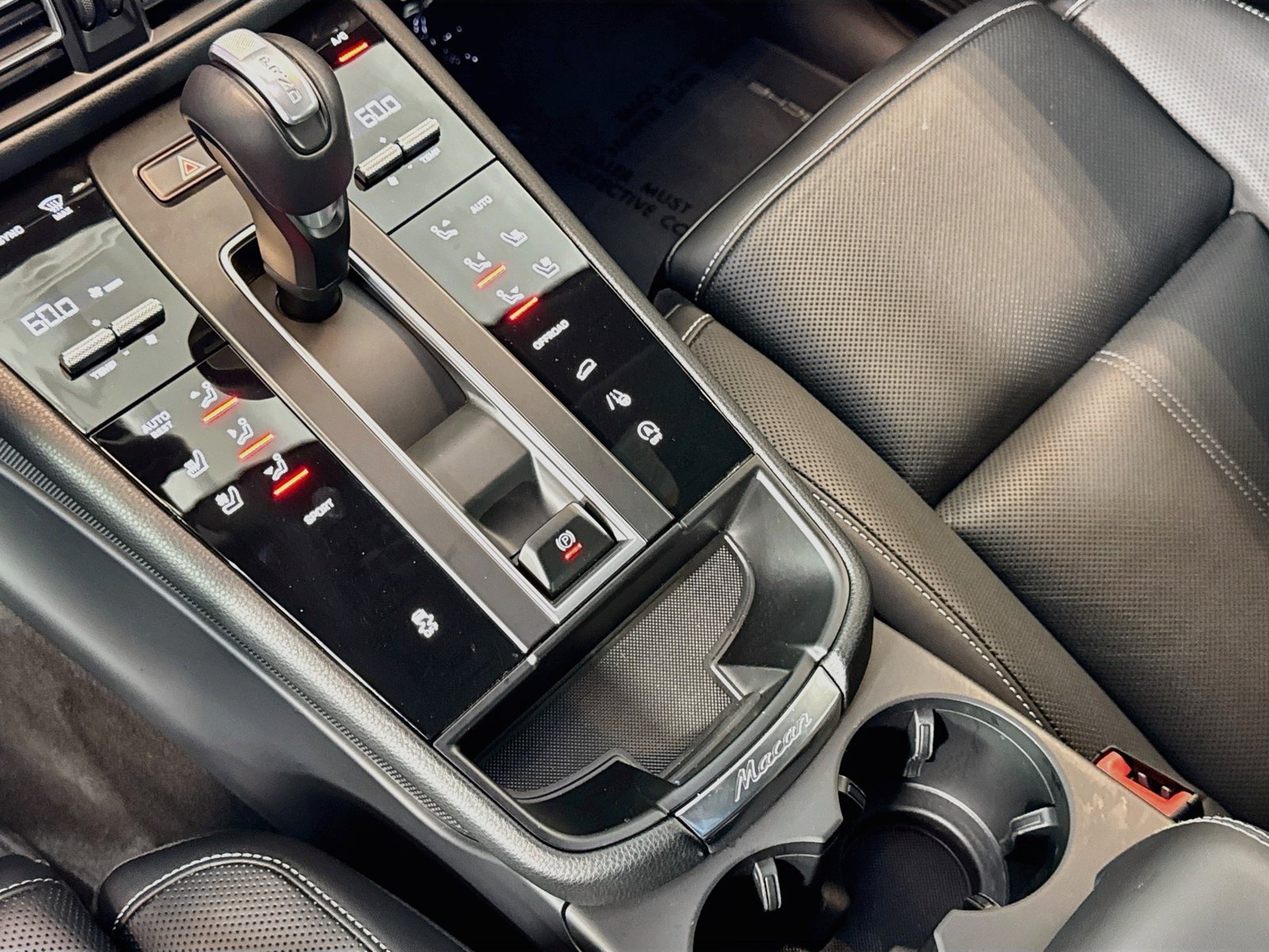 Used 2025 Dolomite Silver Porsche T image 19