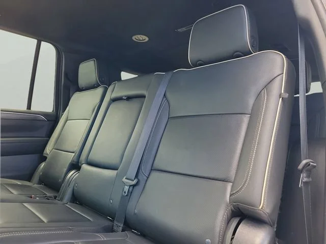 Used 2024 Summit White GMC SLT image 10
