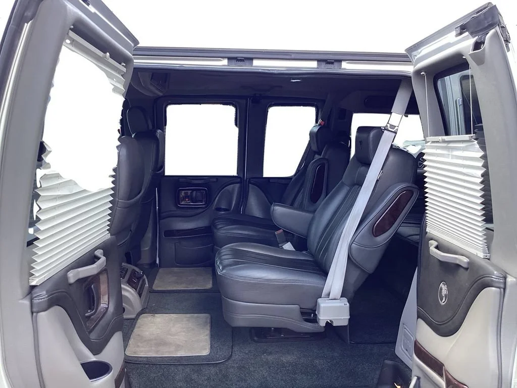 Used 2013 PURE SILVER METALLIC GMC Upfitter image 13