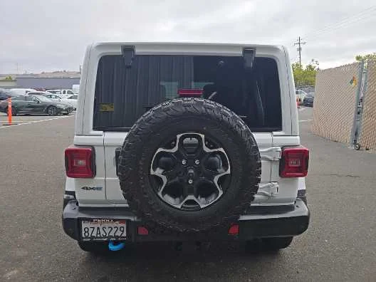Used 2021 Bright White Clearcoat Jeep Unlimited Rubicon image 5