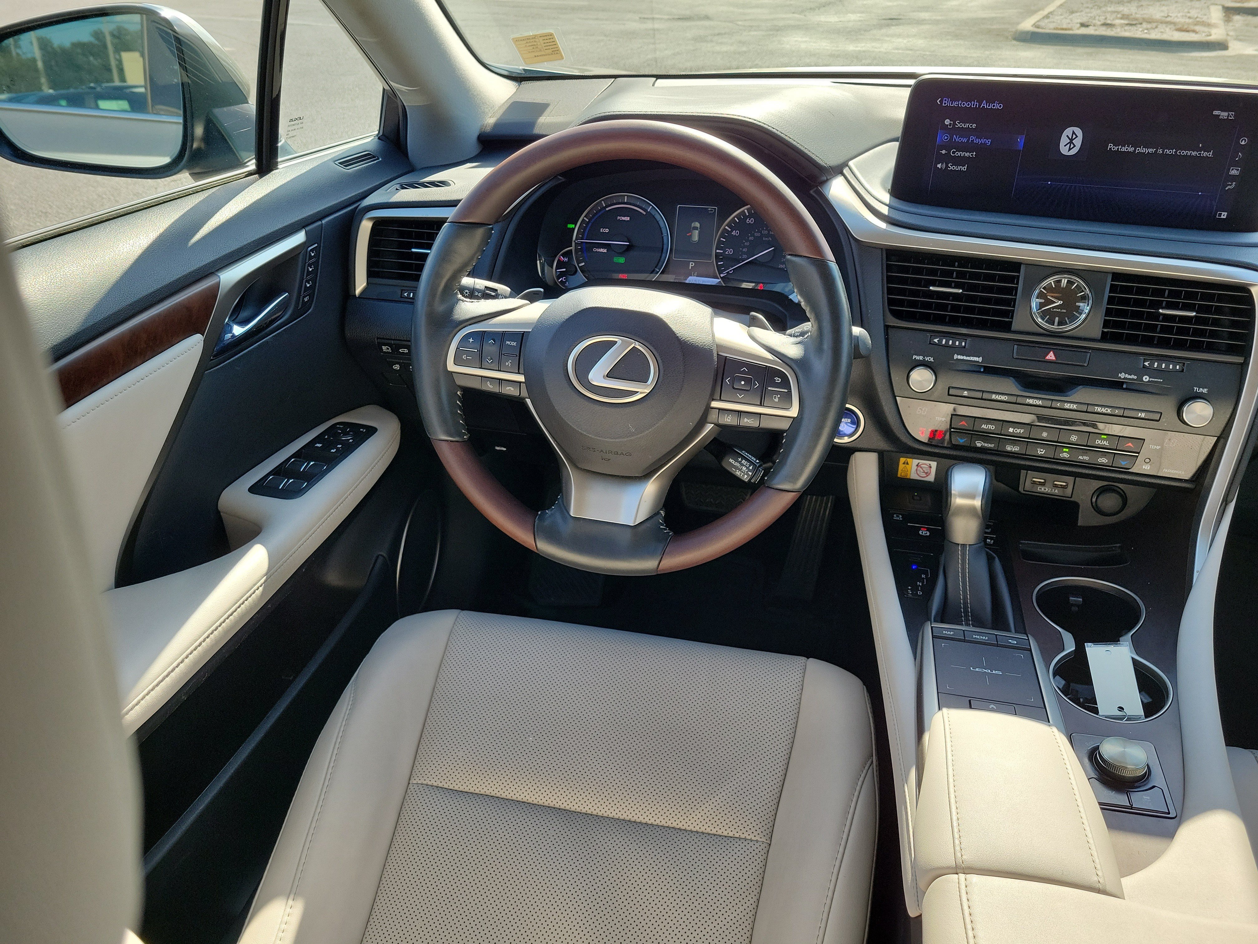Used 2022 Silver Lexus 450h image 15