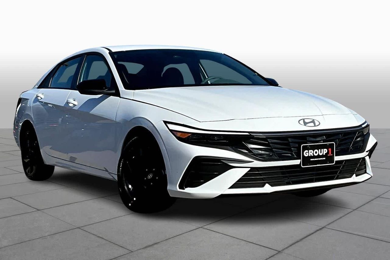 New 2026 Serenity White Hyundai SEL Sport image 2