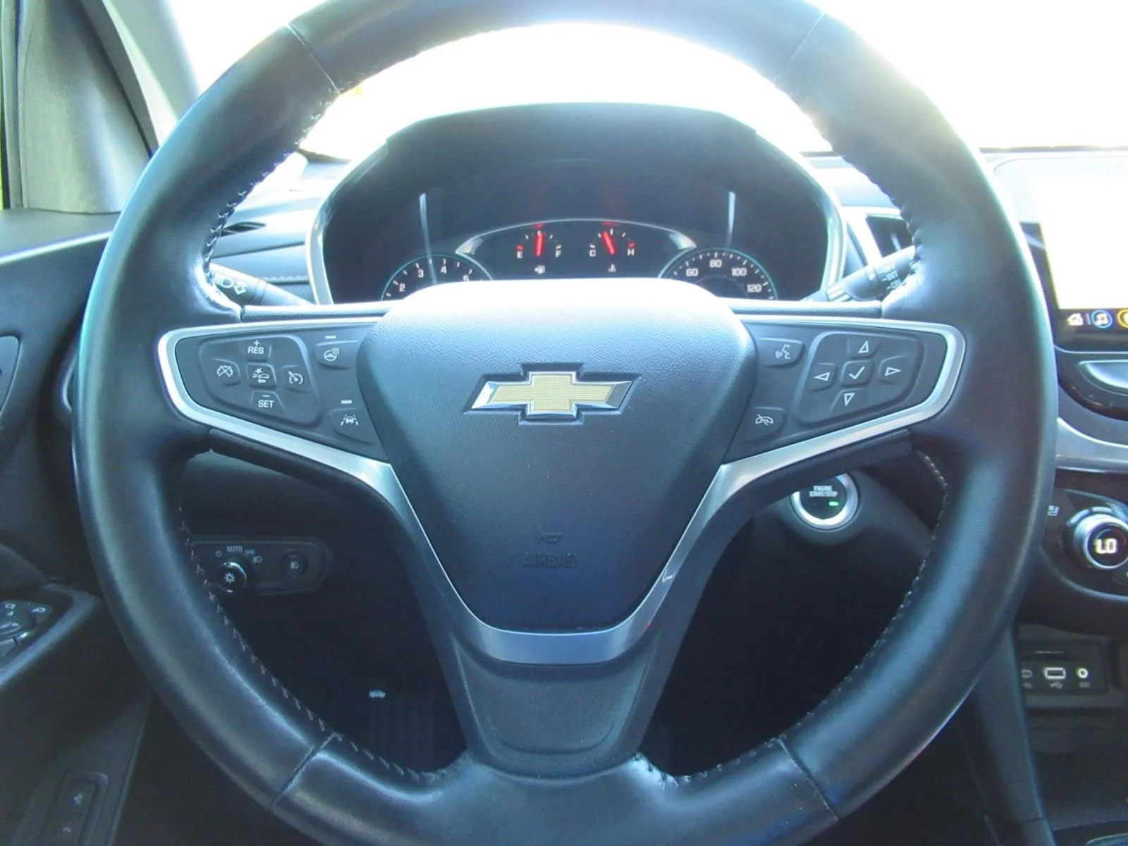 Used 2022 Black Chevrolet Premier image 23