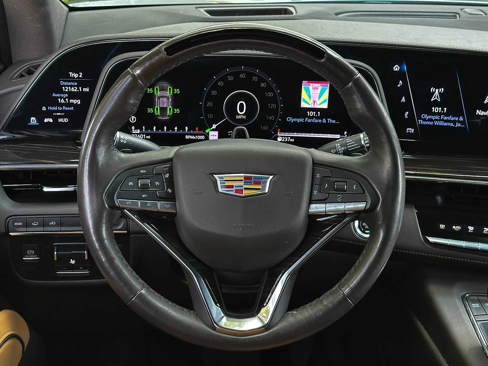 Used 2023 Argent Silver Metallic Cadillac Sport image 18