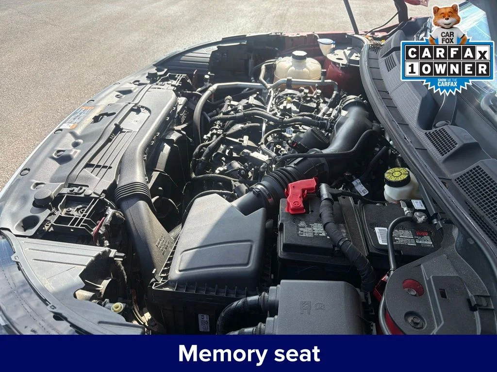 Used 2022 Red Lincoln Standard image 13