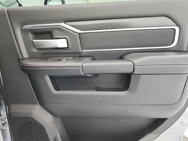 2026 RAM 2500 Big Horn - Photo 31