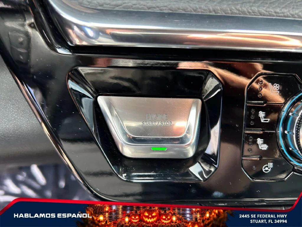 Used 2024 Sterling Metallic GMC Denali image 23