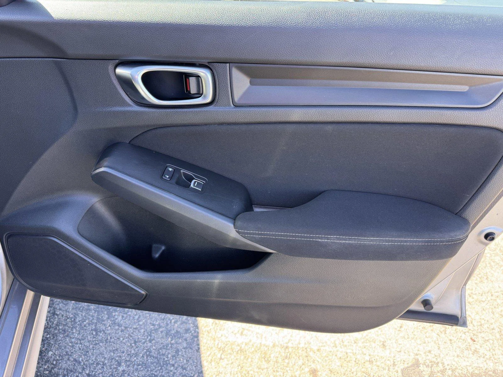 Used 2022  Honda Sport image 9