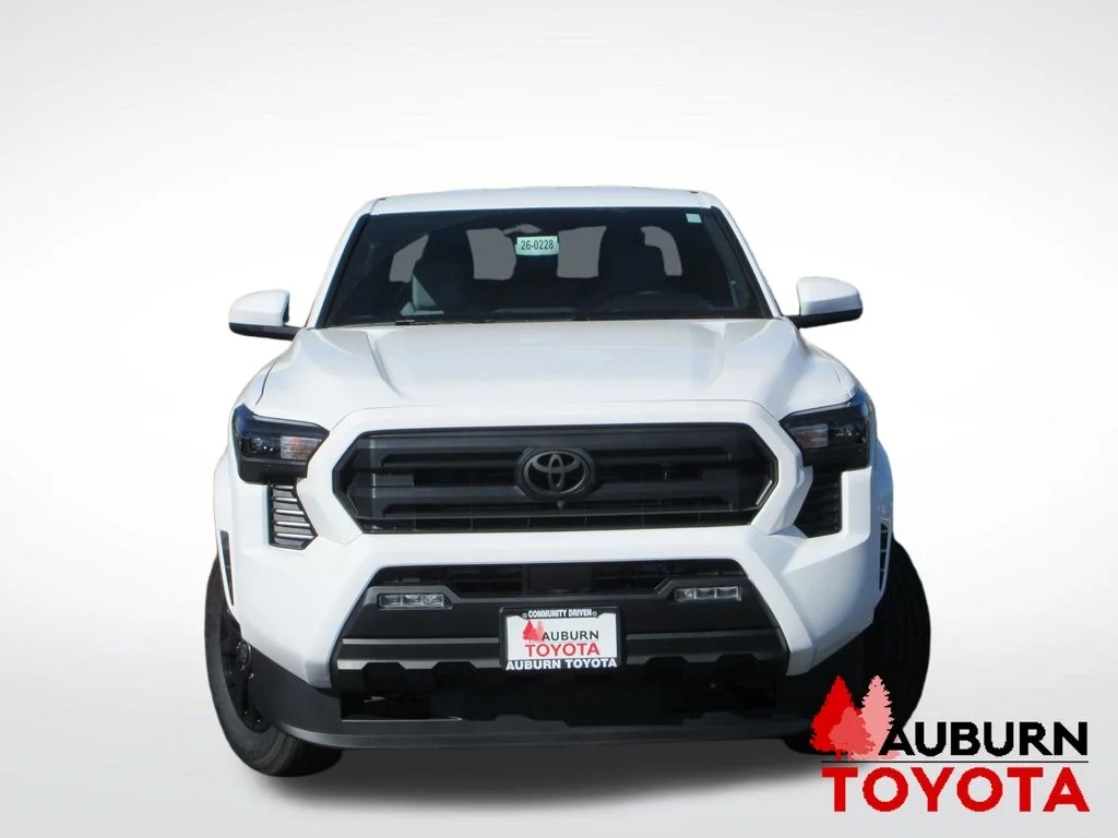 2026 Toyota Tacoma SR5 - Photo 13