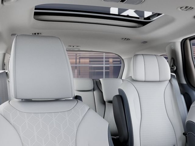 New 2027 Ceramic Silver Kia SX image 27